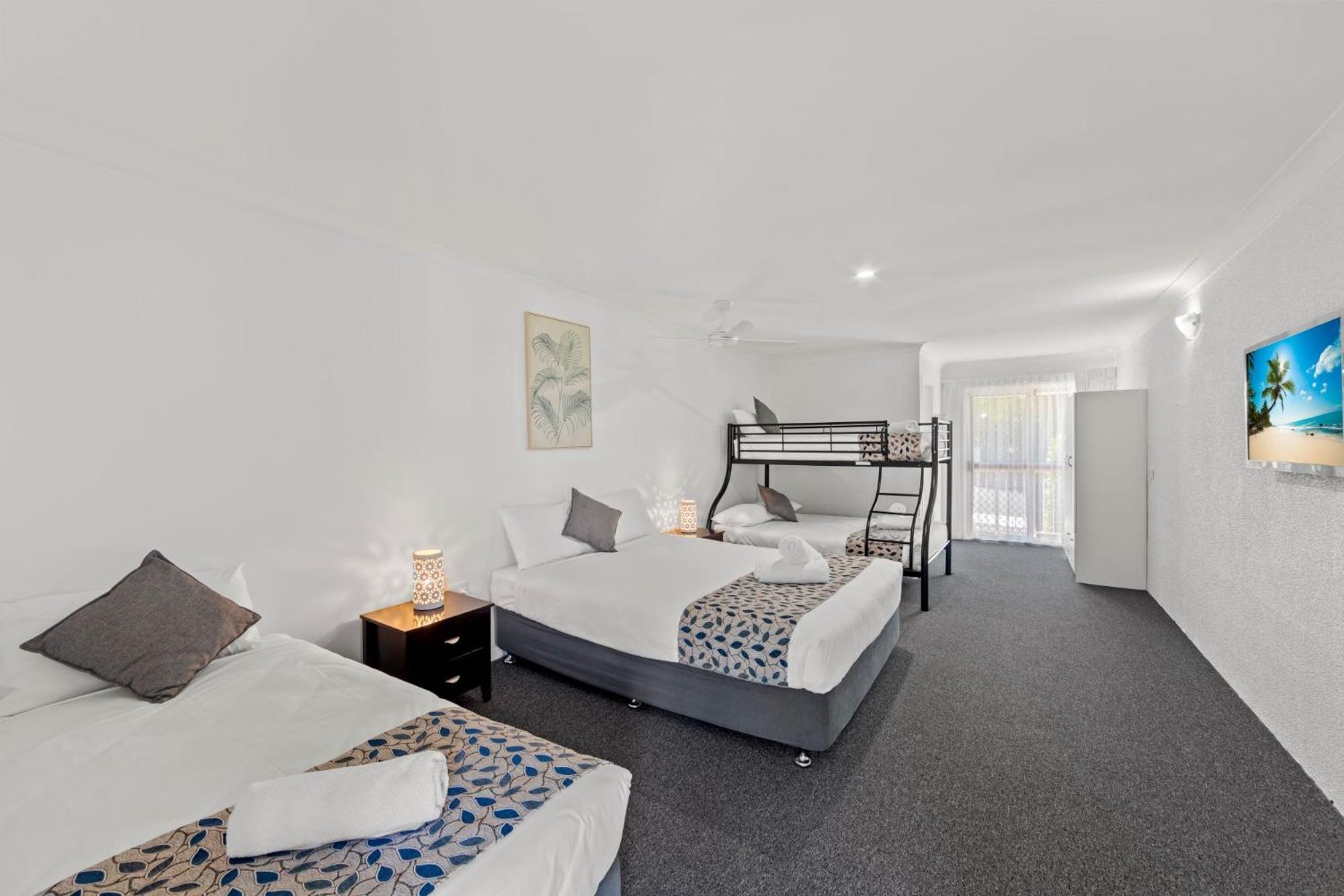 Pottsville Beach Motel Экстерьер фото